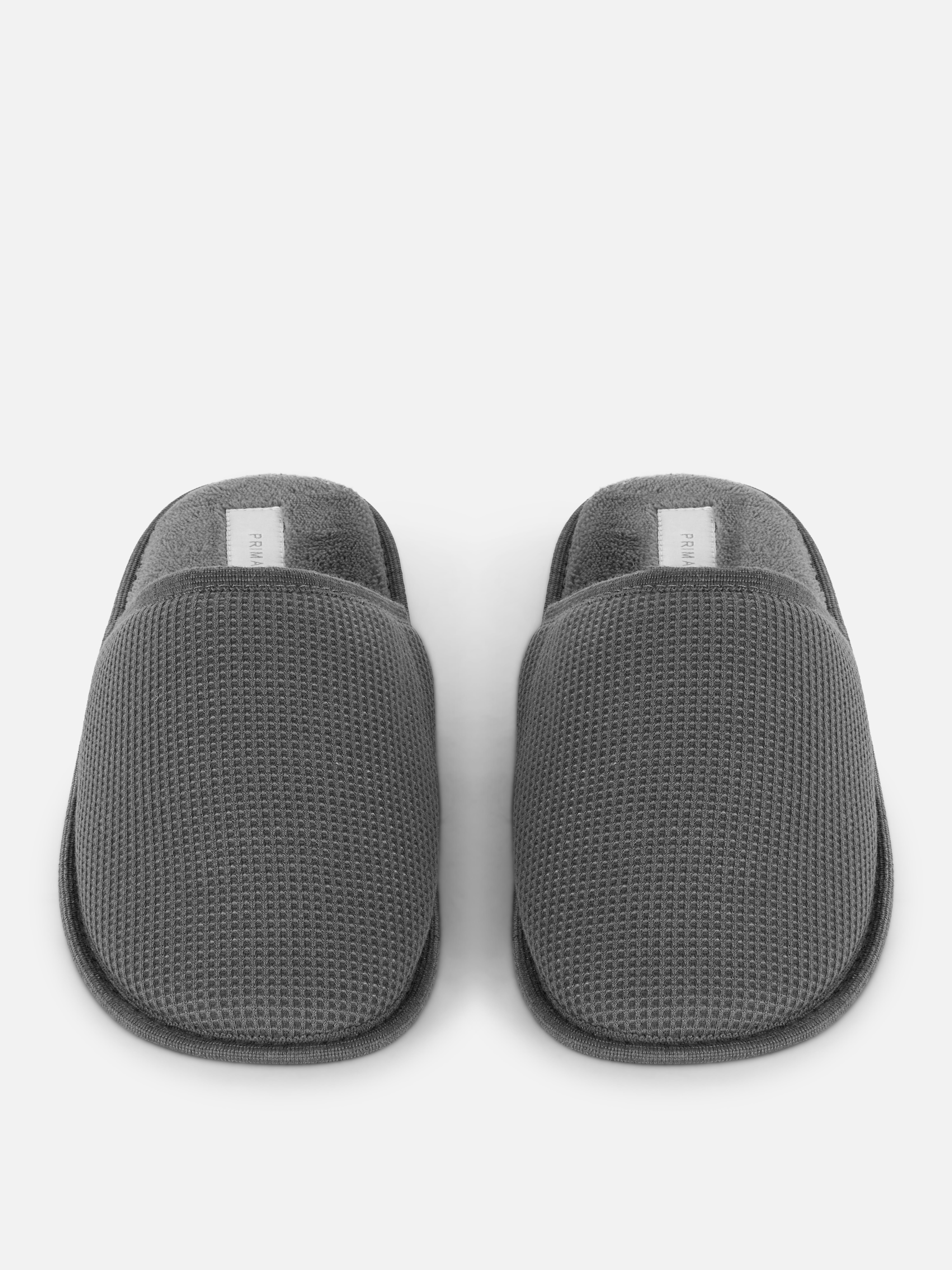Papuci cu textură waffle Papuci slip-on cu talpă plată și parte superioară cu textură waffle
