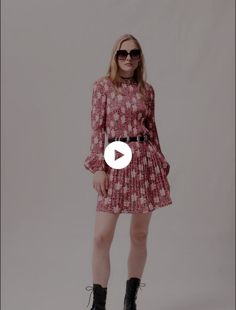 Rochie scurtă cu flori-Imprimé fleurs rouge