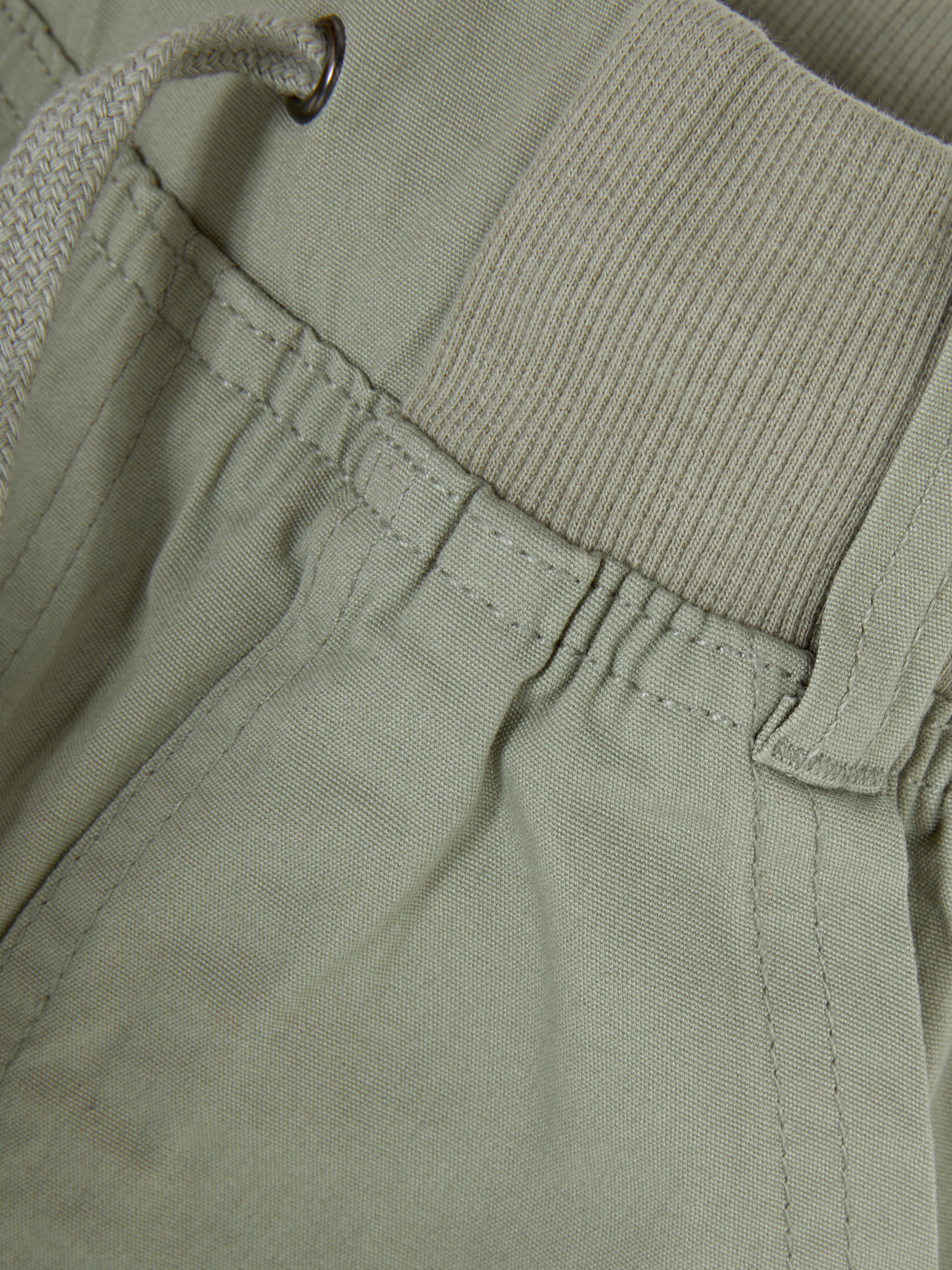 Cargobroek met wijde pijpen Broek met wijde pijpen, elastische tailleband en handige zakken