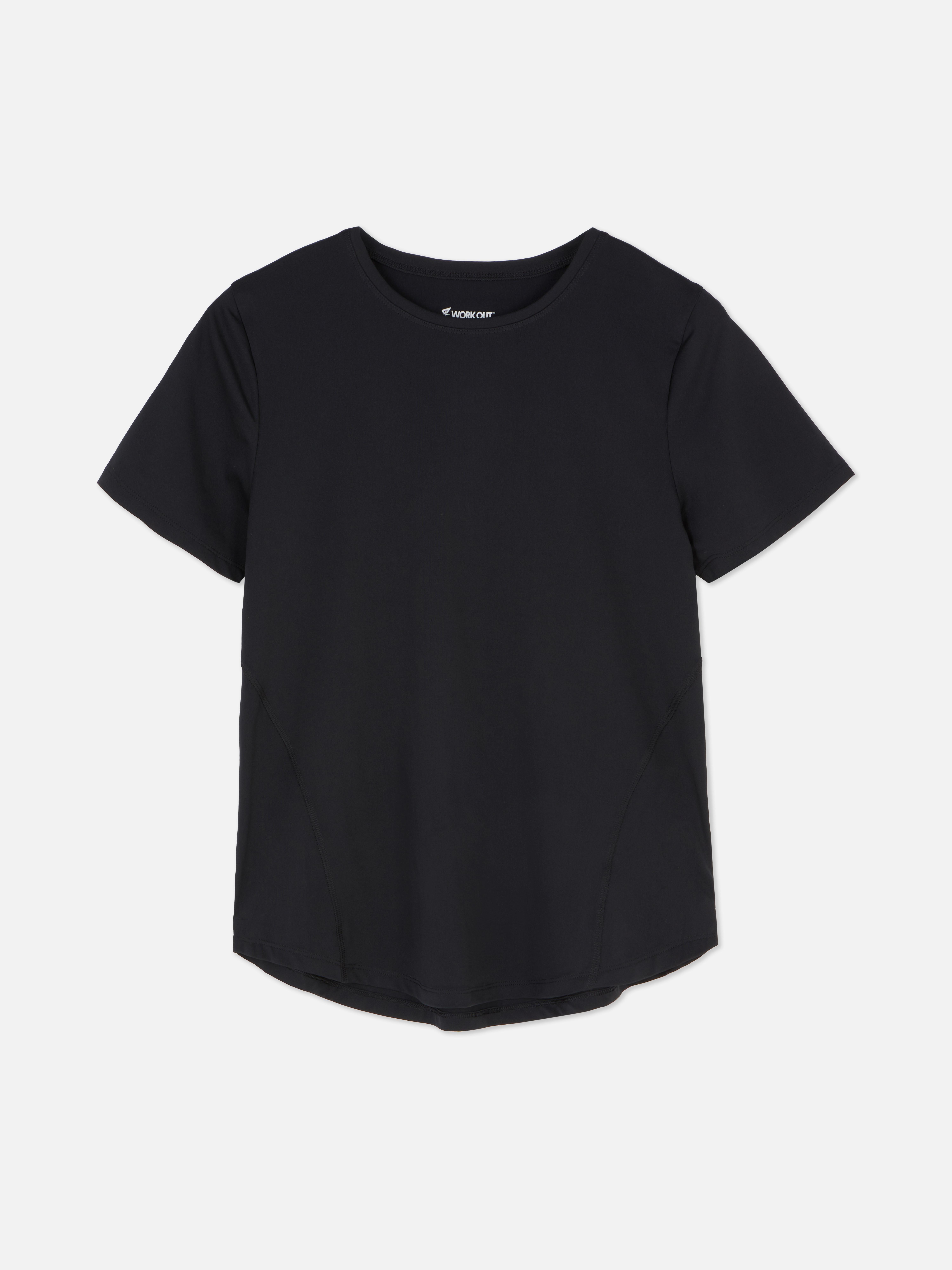 Tricou sport cu guler rotund Acest top sport cu guler rotund și mâneci scurte este o necesitate pentru sesiunea ta de antrenament săptămânală.