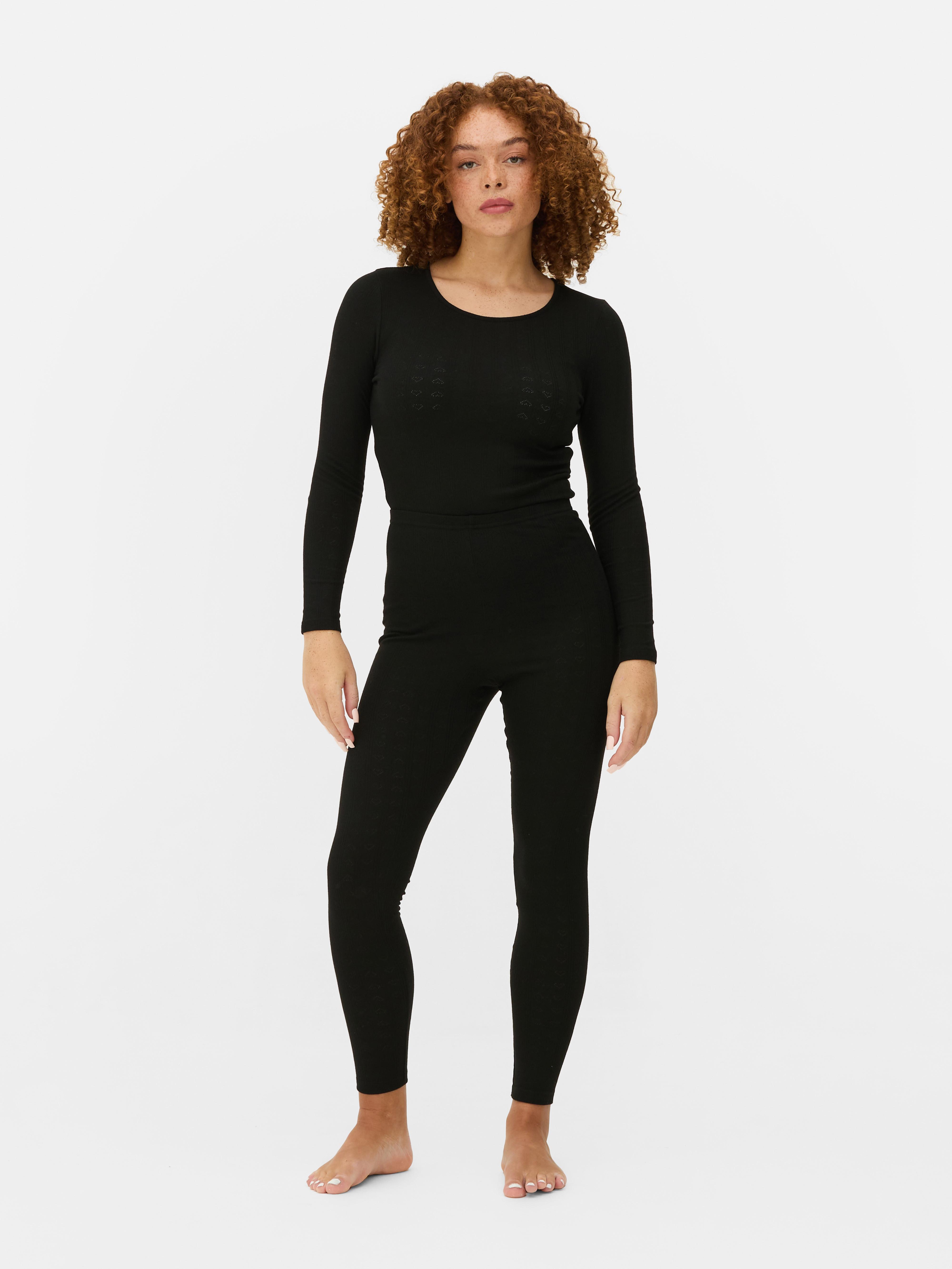 Leggings termici traforati. Questo capo basic caldo è indispensabile grazie alla trama traforata e al tessuto termico.
