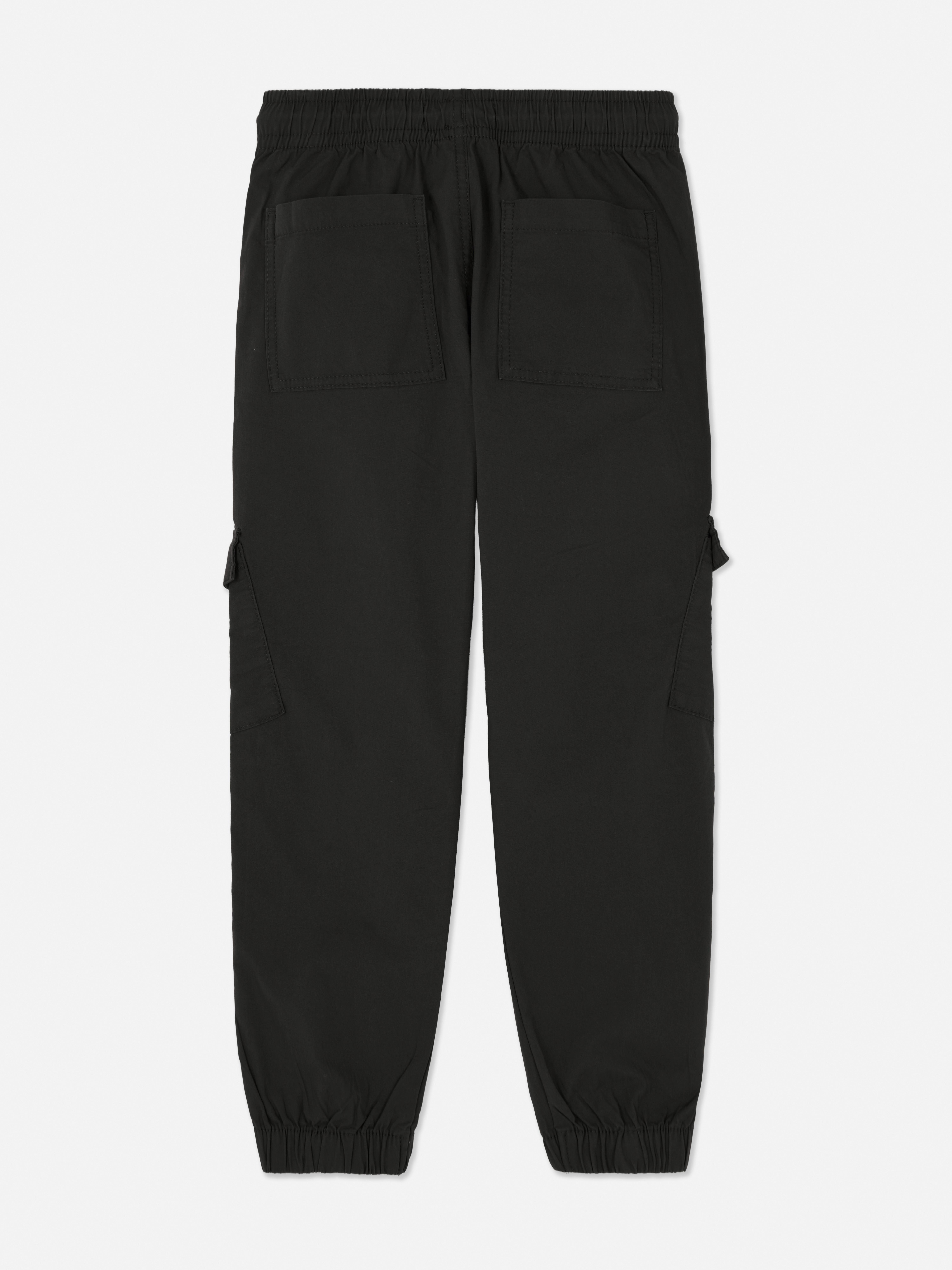 Cargohosen für Jungen. Diese coolen Cargohosen sind ein Must-have für angehende Fashionistas.