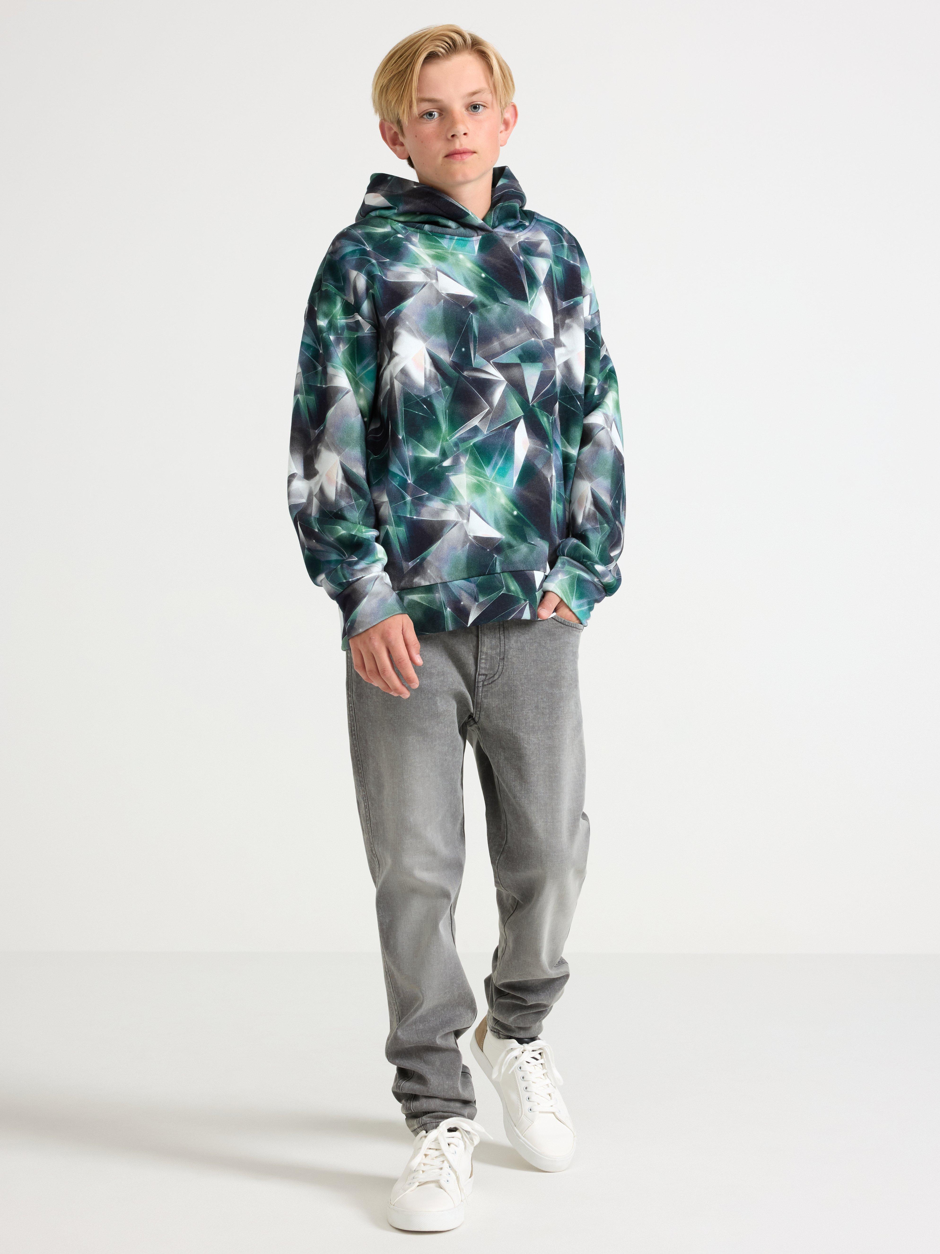 Sudadera con capucha y forro interior cepillado, color gris oscuro.