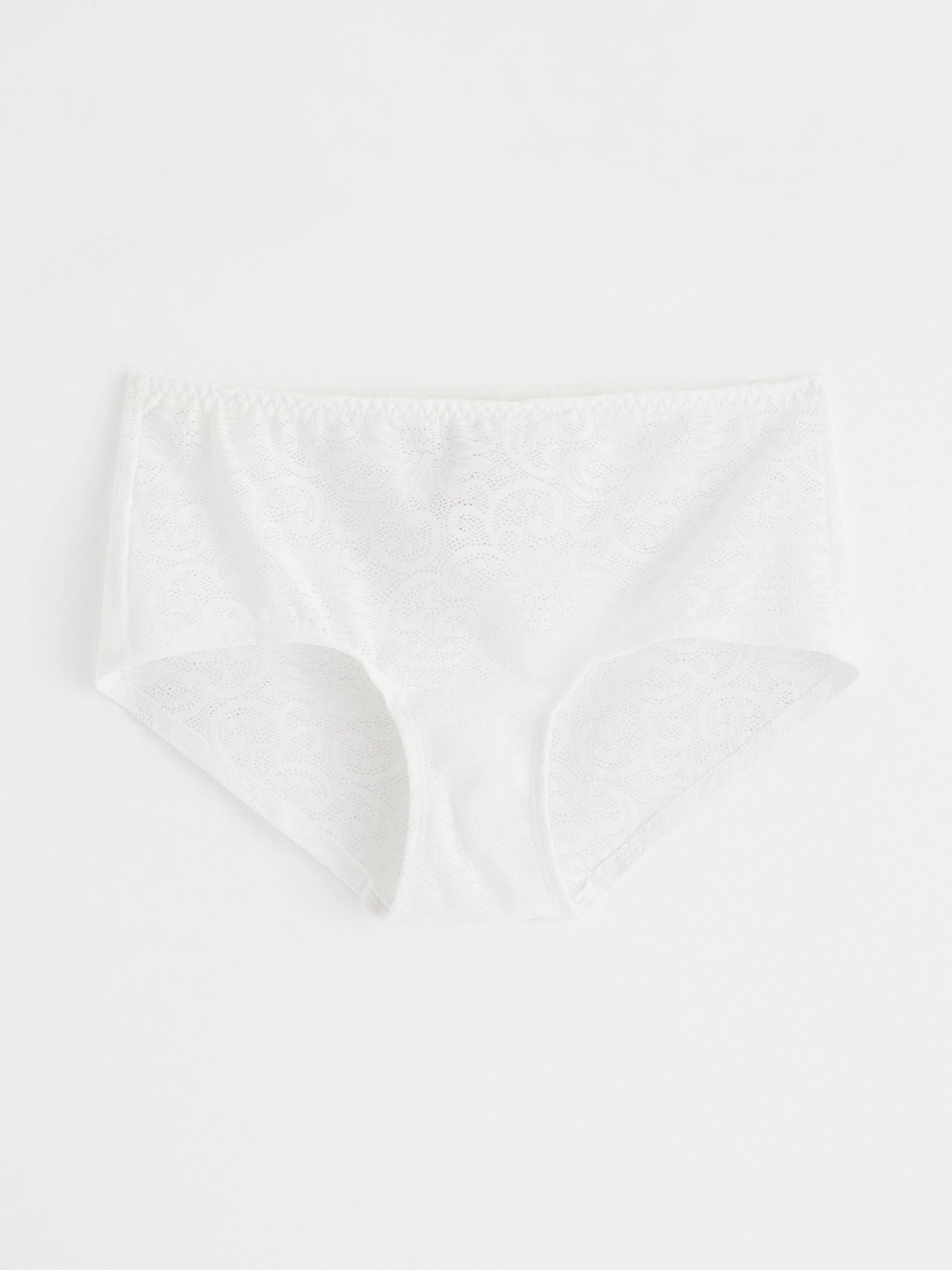 Braguitas de encaje blancas de talle normal