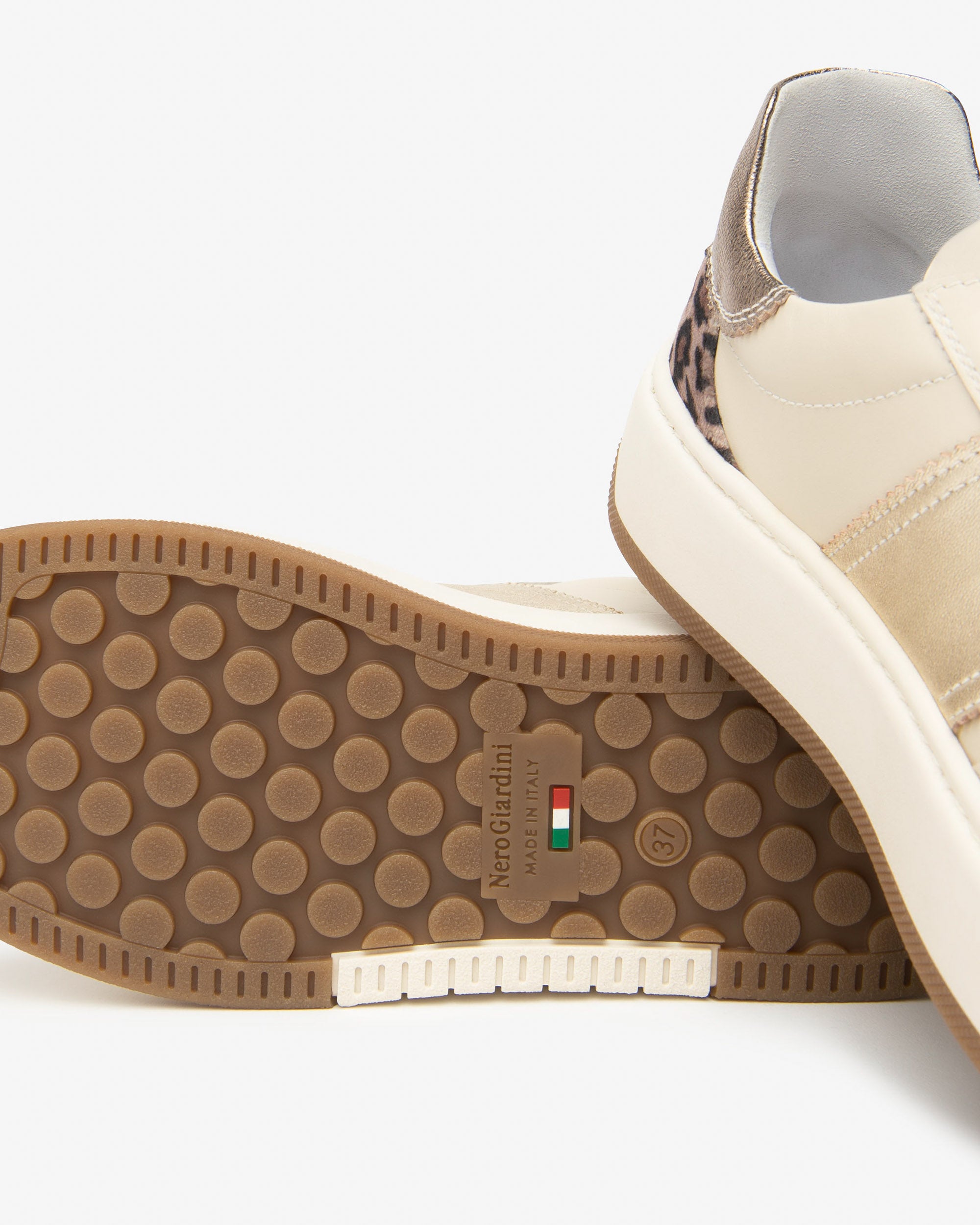  Damen-Sneaker aus Leder, Wildleder und Funktionsmaterialien