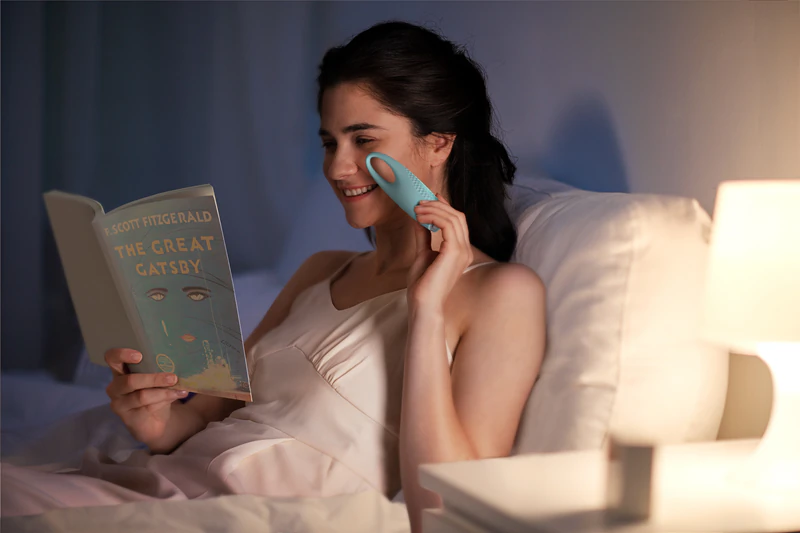 Massageador ocular FOREO IRIS™ 2