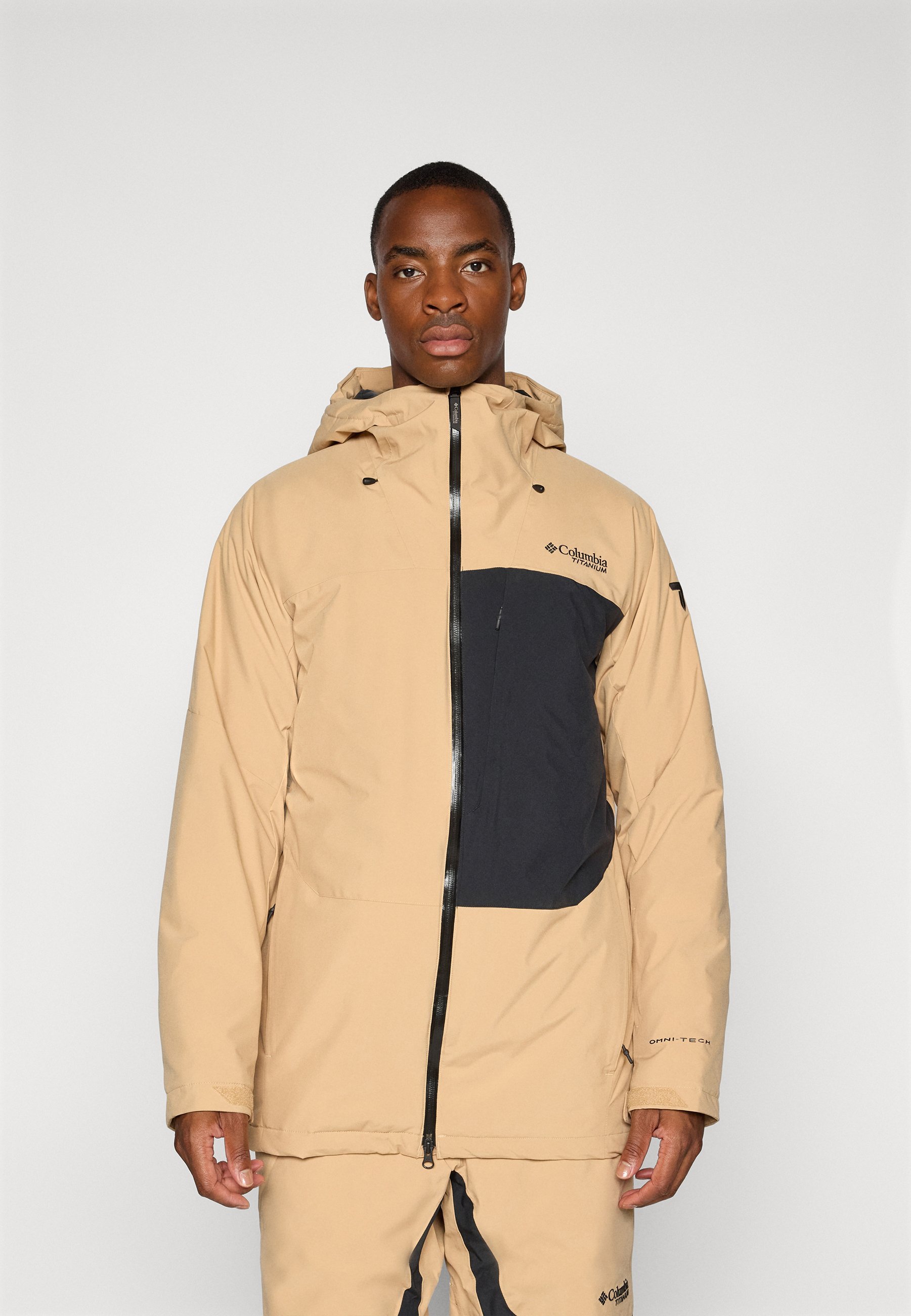 Columbia WINTER DISTRICT™ JACKET - Lyžařská bunda - black/grey