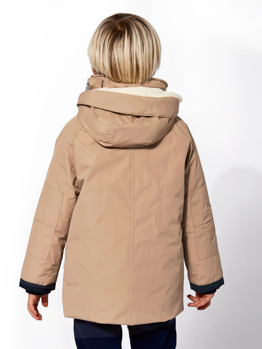 Cortavientos beige con capucha para niños