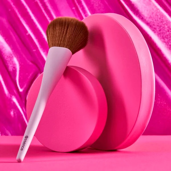 Четкица за пудер у облику Essence 01 Powdered Perfection