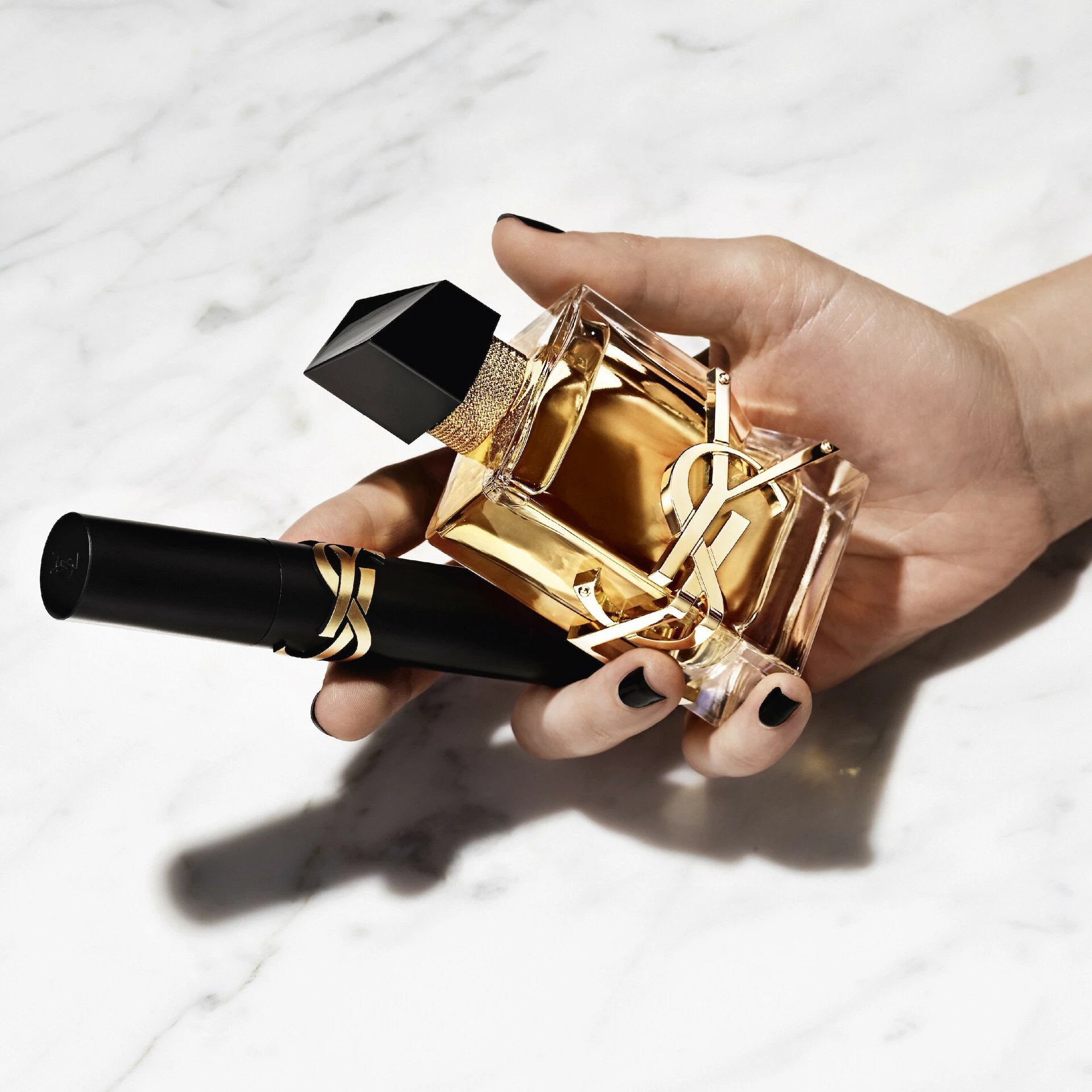Maskara za ekstremni volumen Lash Clash, crna - Yves Saint Laurent