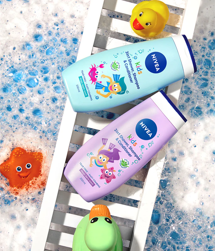 NIVEA Kids Magic Apple jemný sprchový gél a šampón pre deti 3 v 1