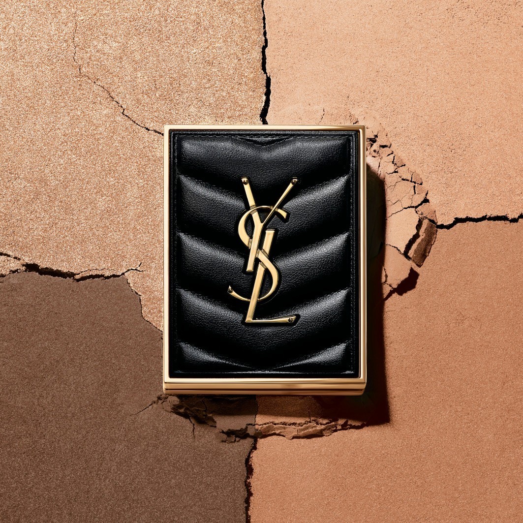 Yves Saint Laurent acu ēnu palete Must-Haves Couture Mini Clutch - 5 g