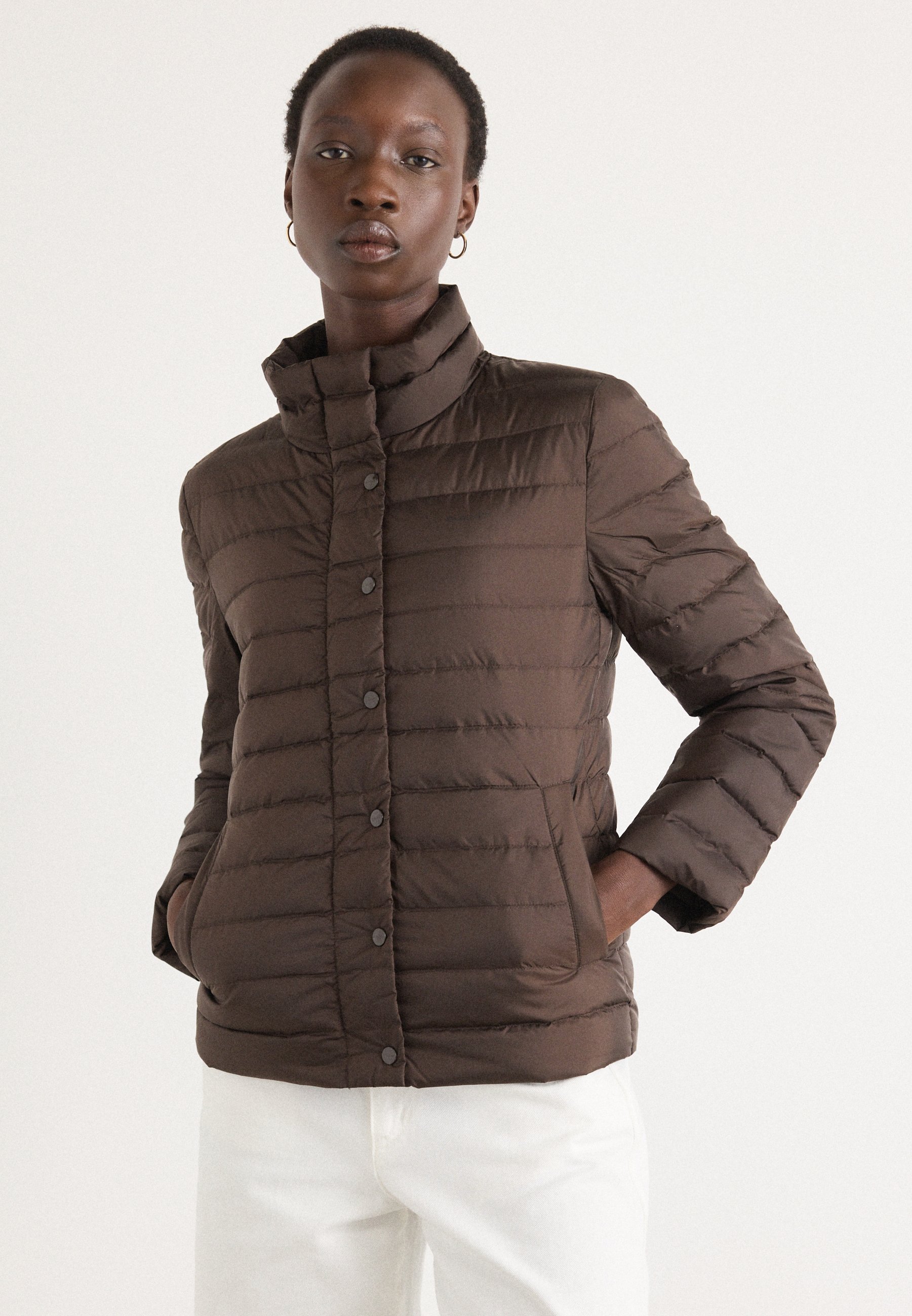 GANT LIGHT JACKET - Péřová bunda - black