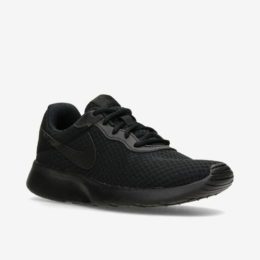 Nike Tanjun