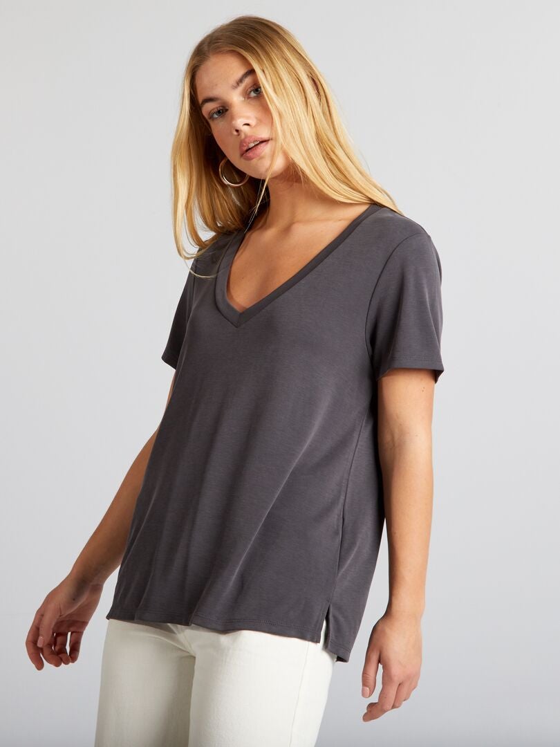 Stretch T-shirt met V-hals - ZWART