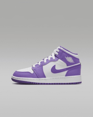 Air Jordan 1 Mid Older Kids' Shoes