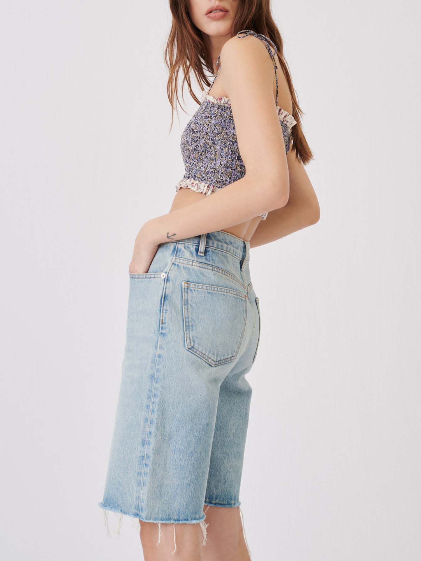 Pantaloni scurți drepți din denim Bermuda - Albastru deschis