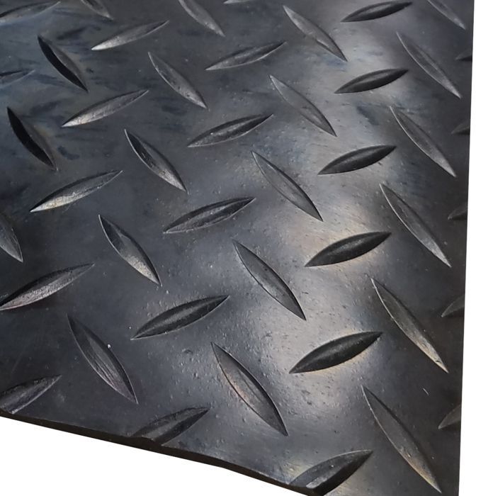 Piso de PVC | 140x100cm | Preto com ranhuras | 3mm de espessura | 100% PVC