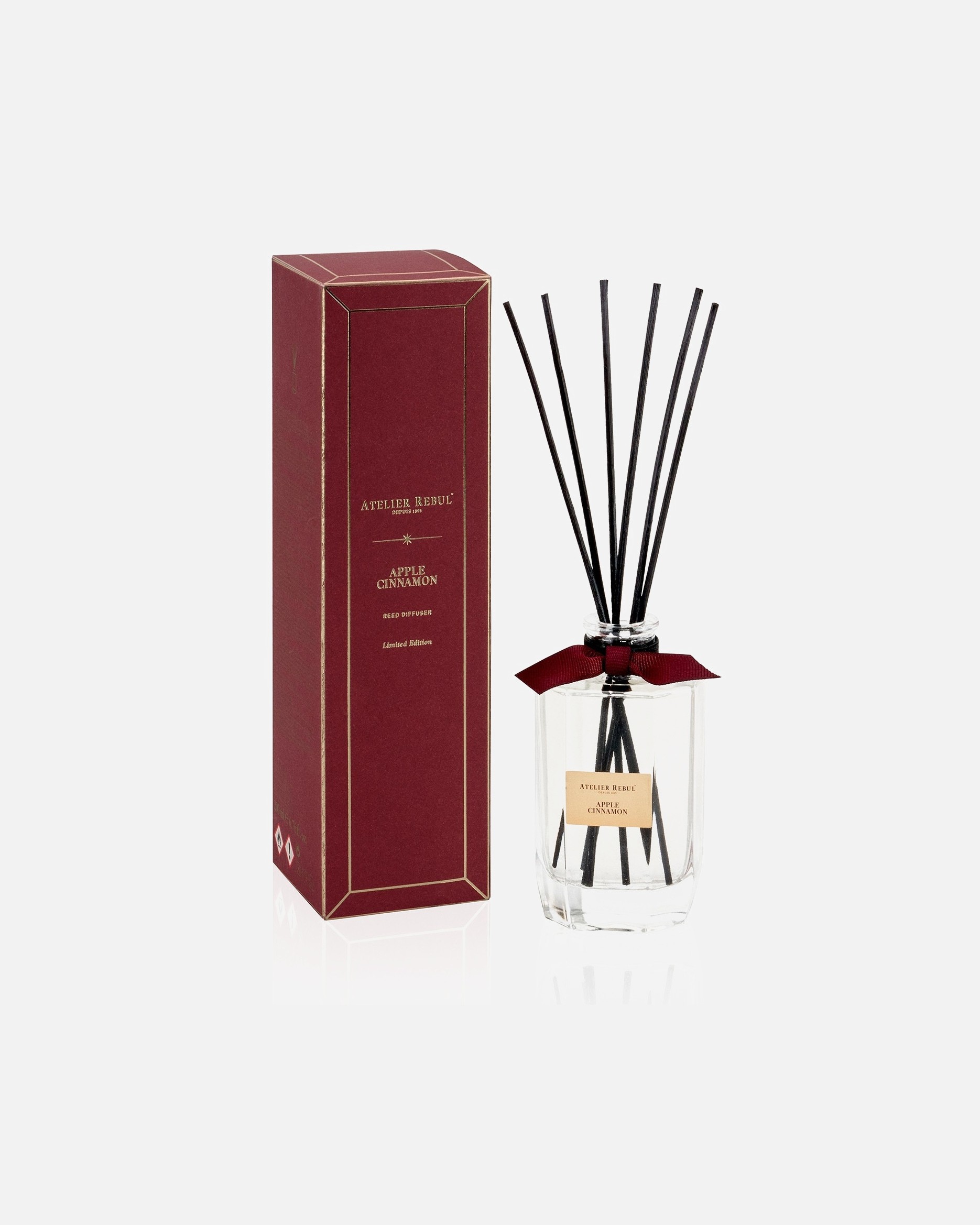 Atelier Rebul ābolu-kanēļa stienīšu difuzors istabas smaržām – 200 ml
