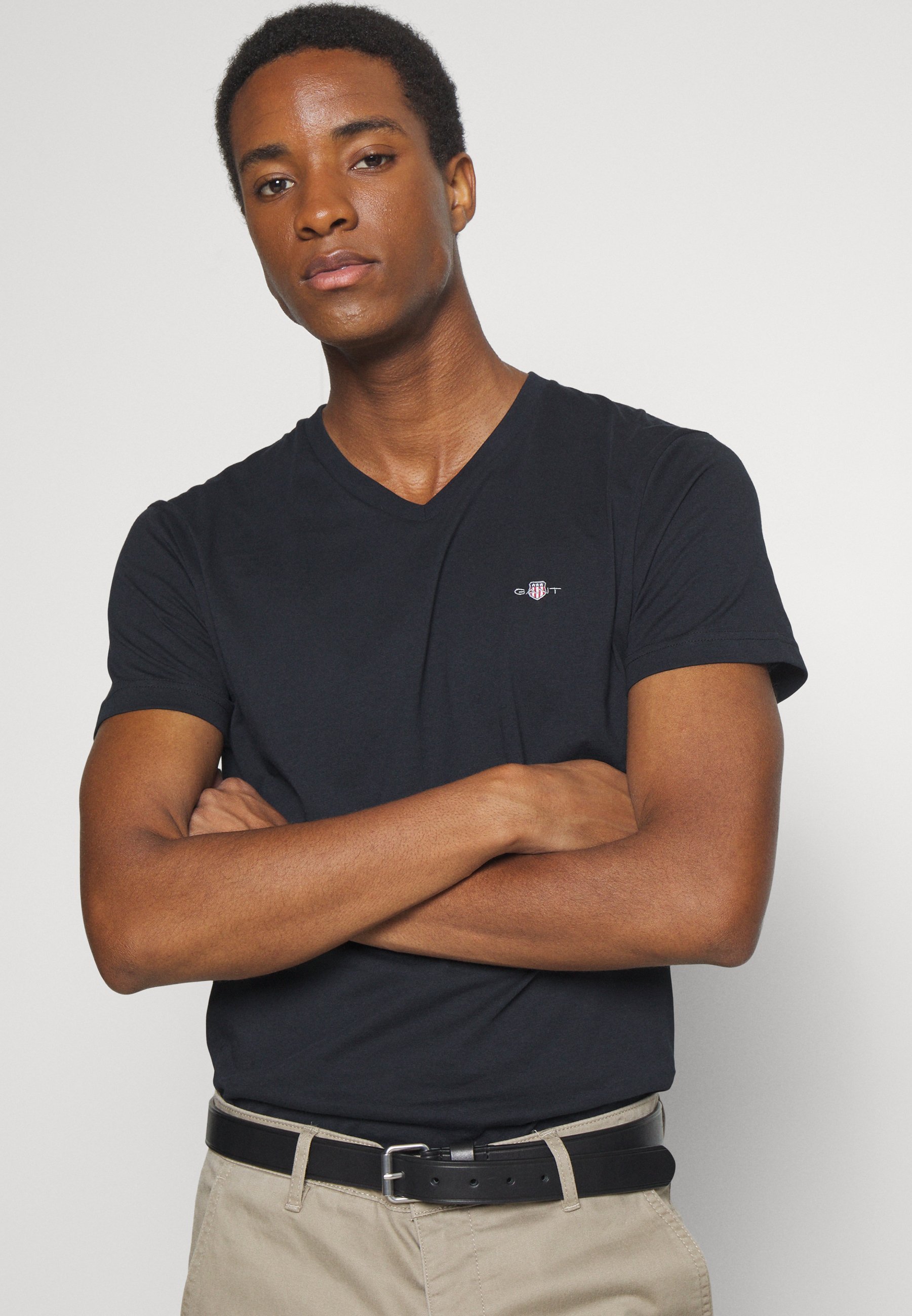 GANT SLIM SHIELD V-HALS T-shirt - Basic T-shirt - zwart