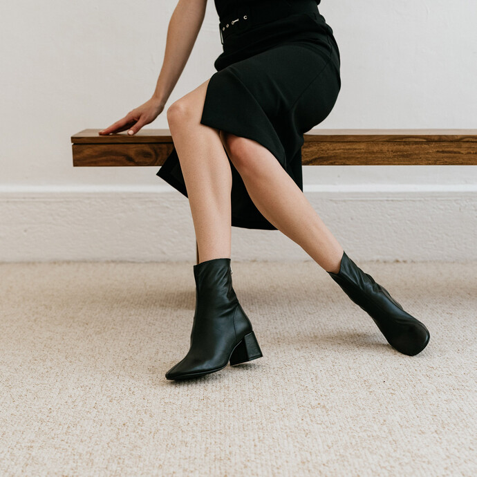 Bottines à talons  en cuir noir
