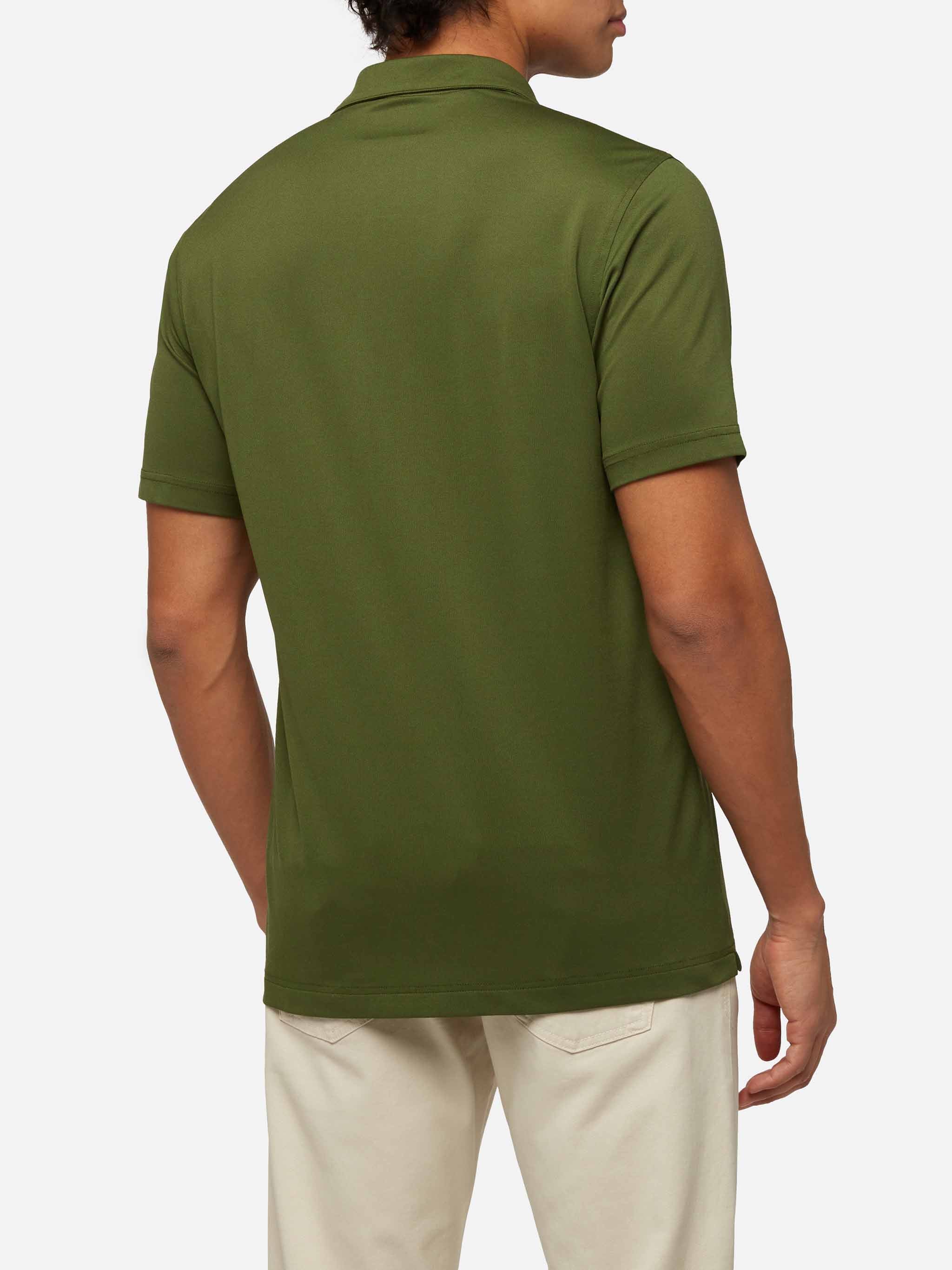 Camber polo shirt van technisch piqué in militaire groene kleur