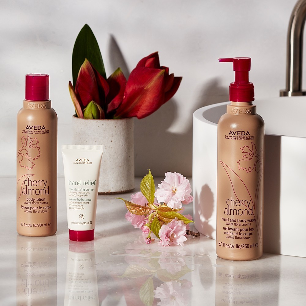 Aveda krema za tijelo s mirisom trešnje i badema - 200 ml