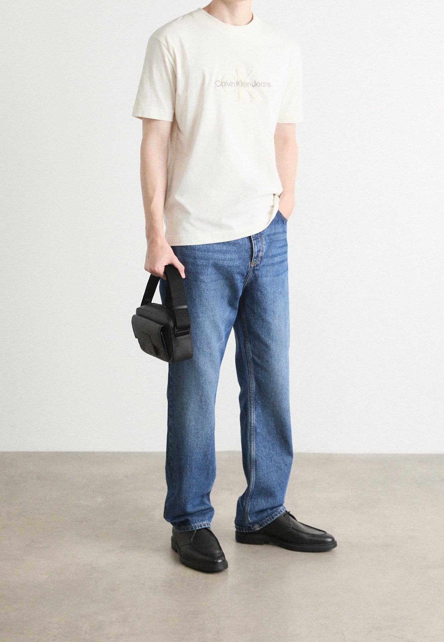 Camiseta Calvin Klein Jeans com estampa - off-white