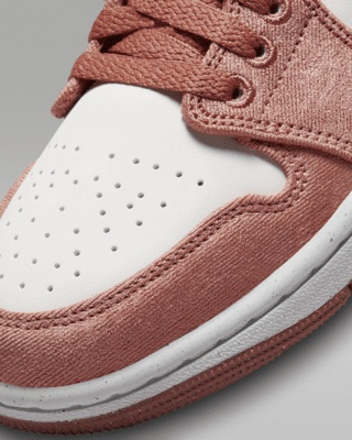 Air Jordan 1 Low SE Women's Shoes