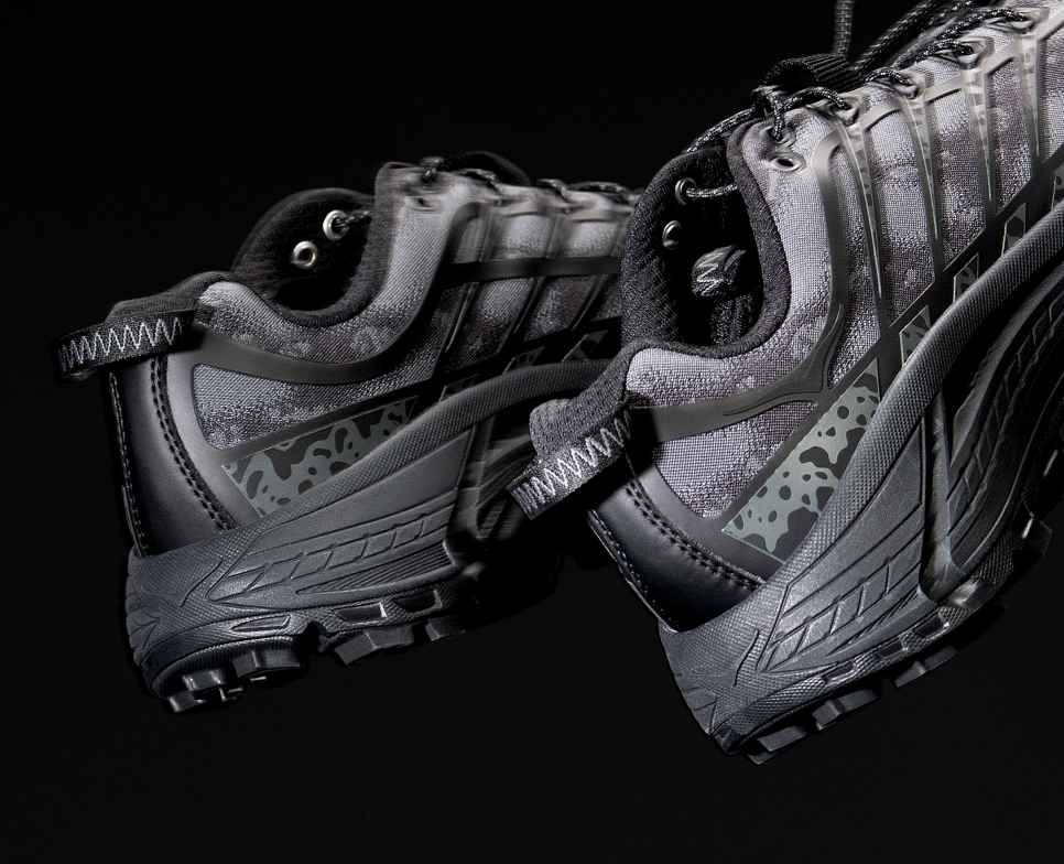 HOKA Stealth/Tech Mafate Three2 Zwart / Carbon Zwart