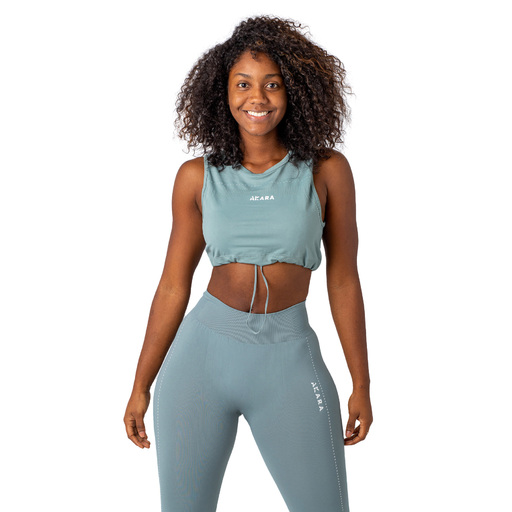  Dámsky crop top s úzkym strihom Akara