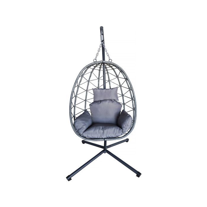 Poltrona sospesa a forma di uovo in rattan 