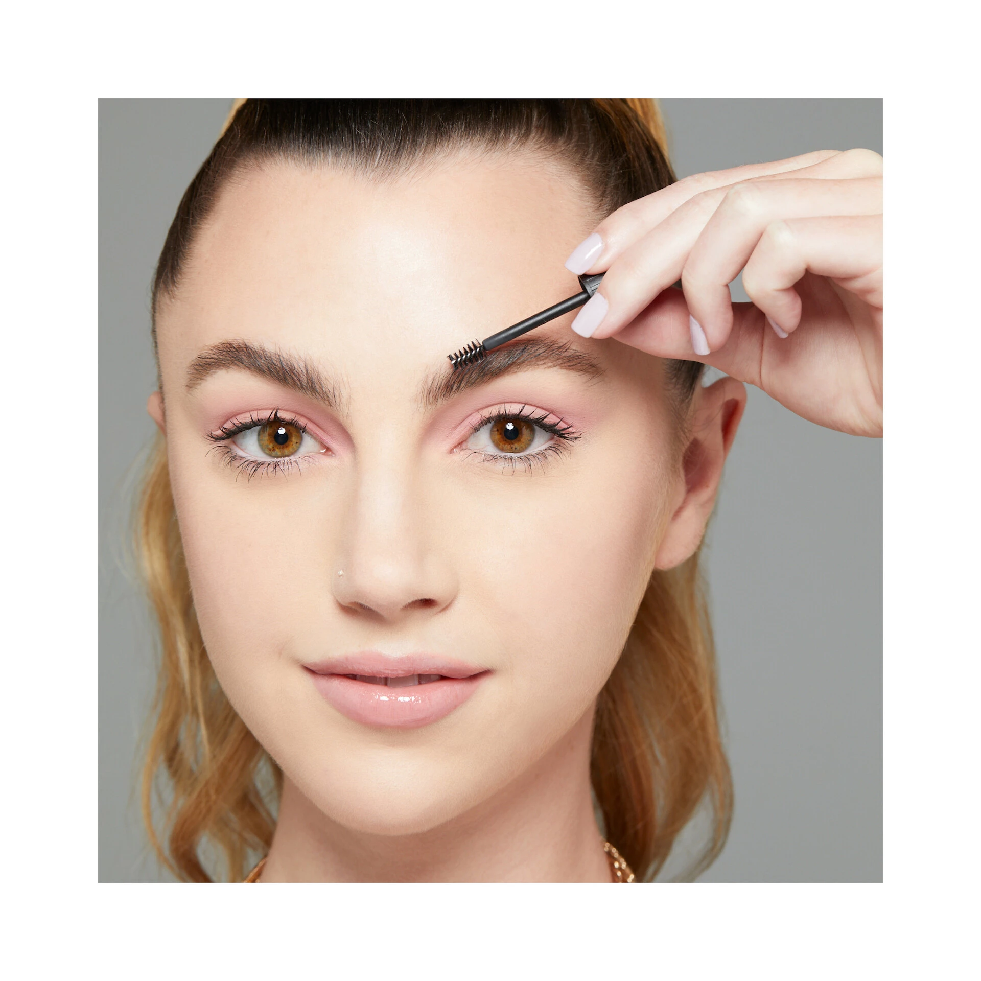 Lipici pentru sprâncene transparent - NYX Professional Makeup