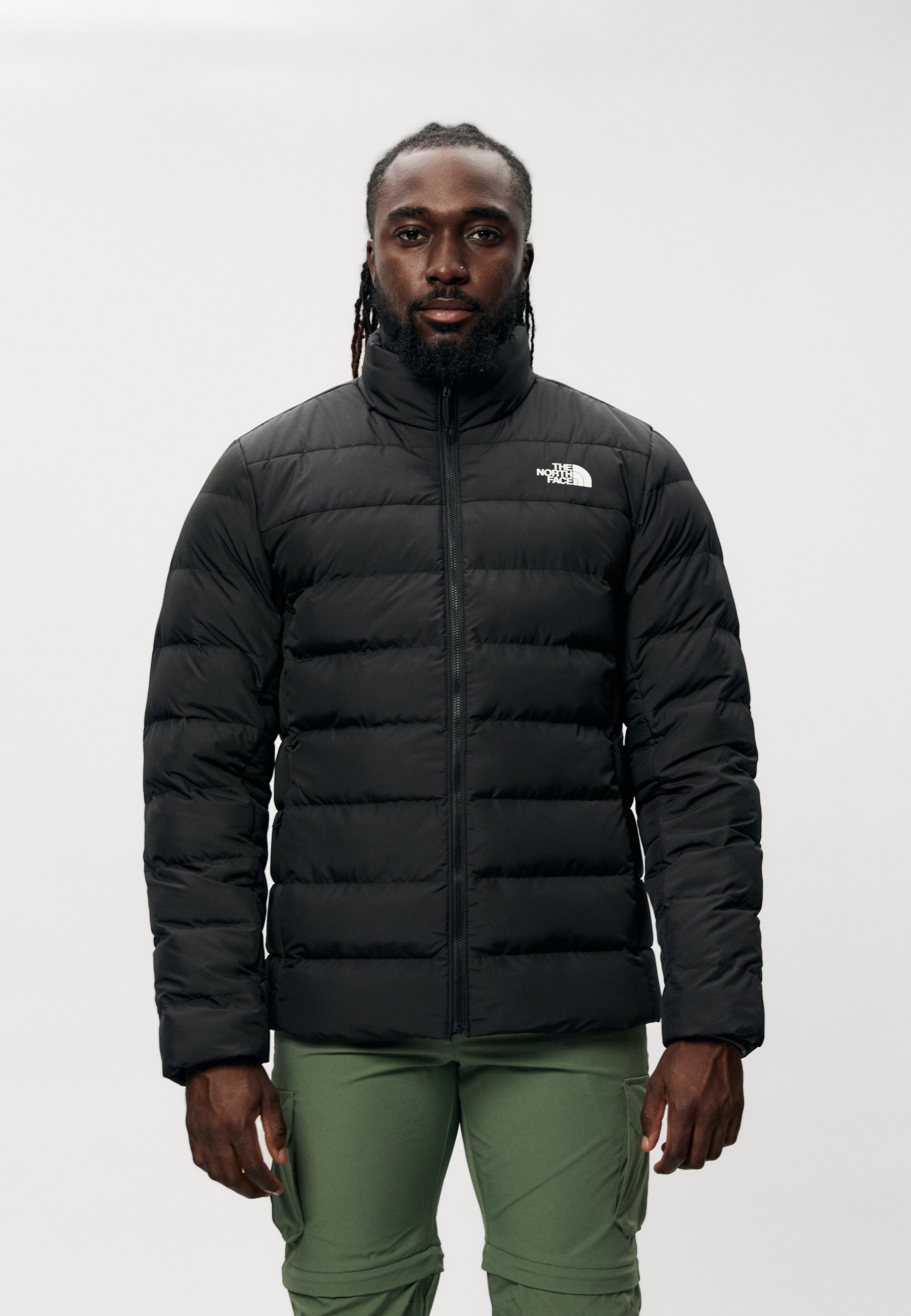 „The North Face ACONCAGUA 3“ pūkinė striukė – juoda