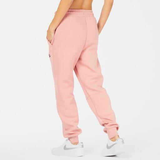  Nike Tech