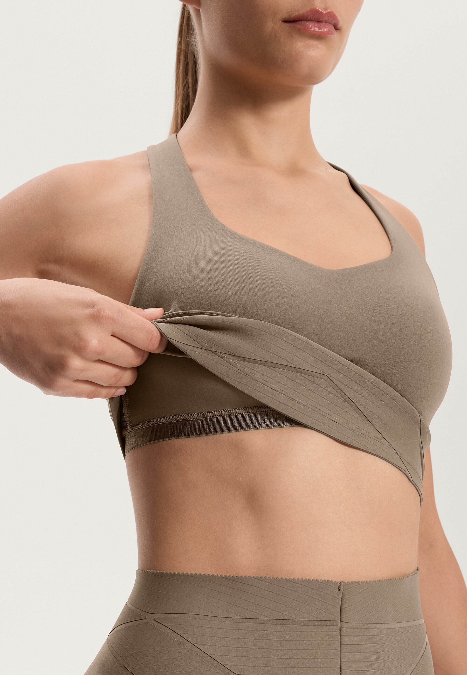 OYSHO COMPRESSIVE BLOCK - Bluză - bej