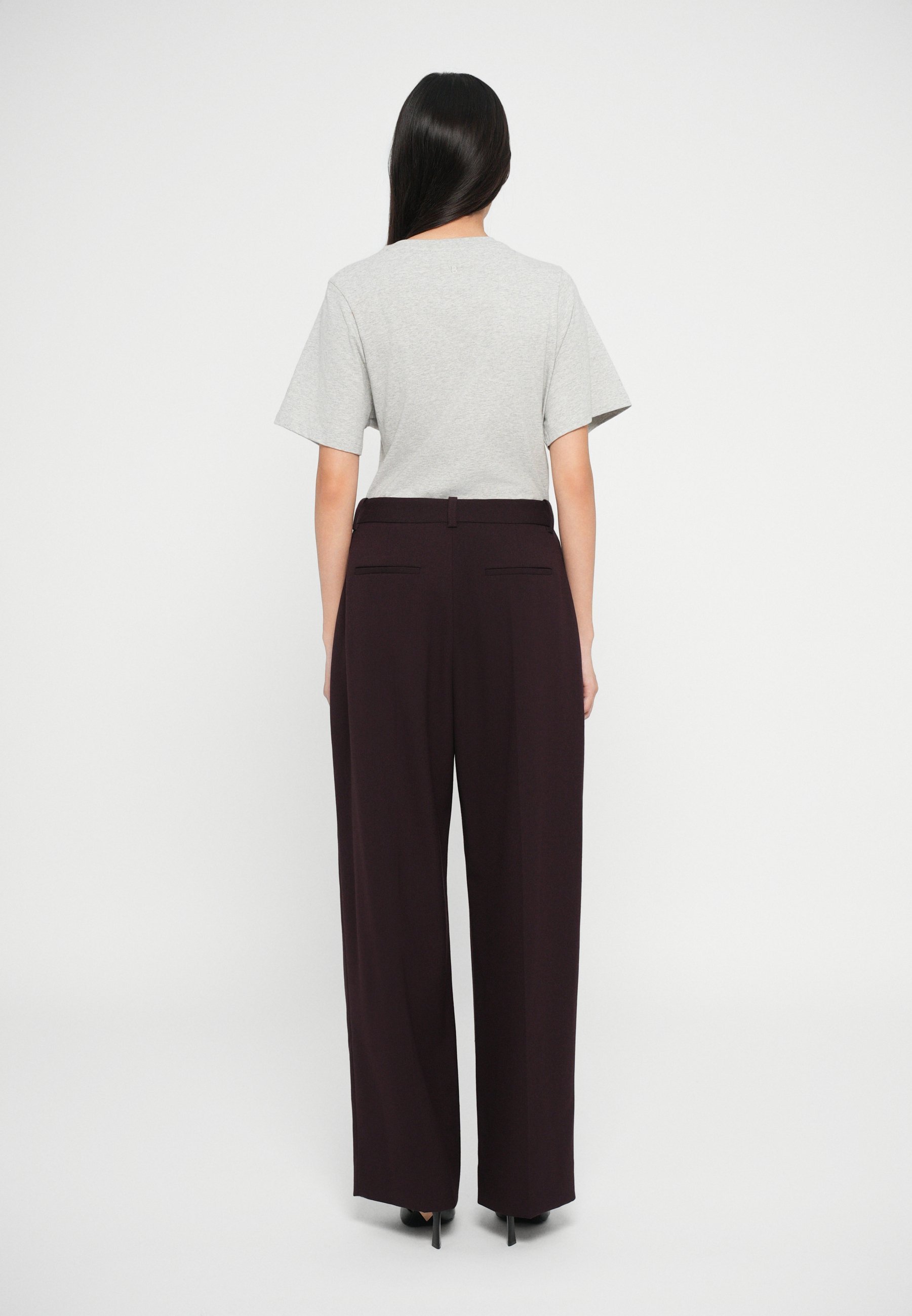 Pantaloni a gamba larga Victoria Beckham - Pantaloni - mogano scuro