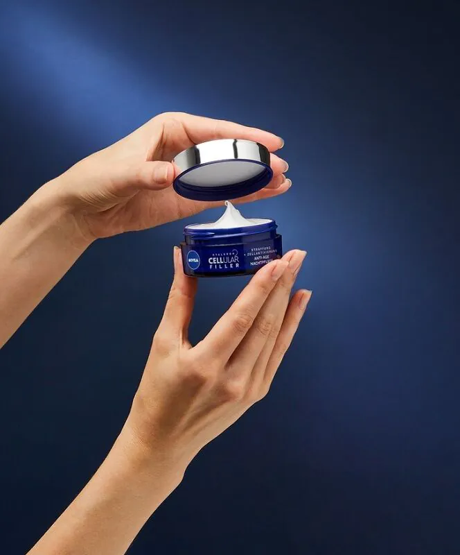 Nivea Hyaluron Cellular Filler Widoczne Ujędrnienie Przeciwzmarszczkowy krem na noc