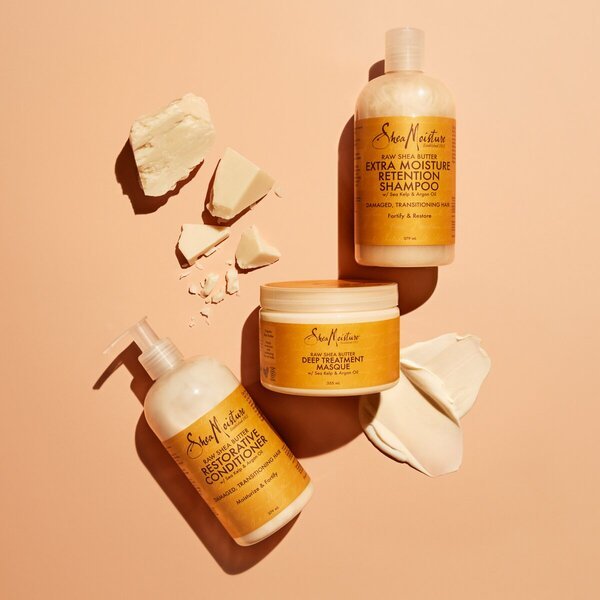 SheaMoisture šampon za zadržavanje vlage sa sirovim shea maslacem<br>384ml