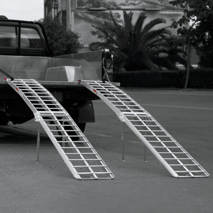 2 rampas de carga plegables de aluminio para motocicletas/ATV con patas, 226 cm de longitud, hasta 1360 kg - 30223