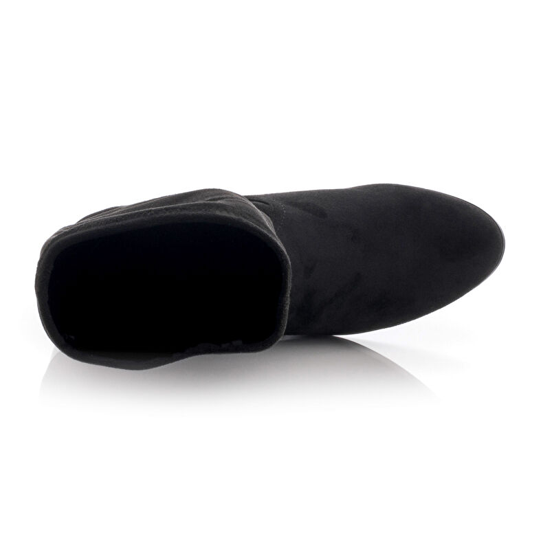  Botas negras de mujer