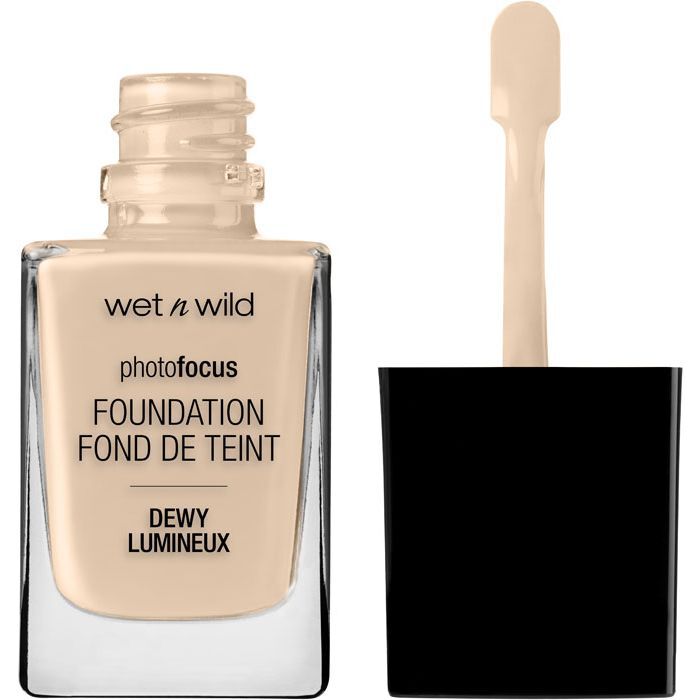 Wet n Wild Photo Focus Dewy tekući puder