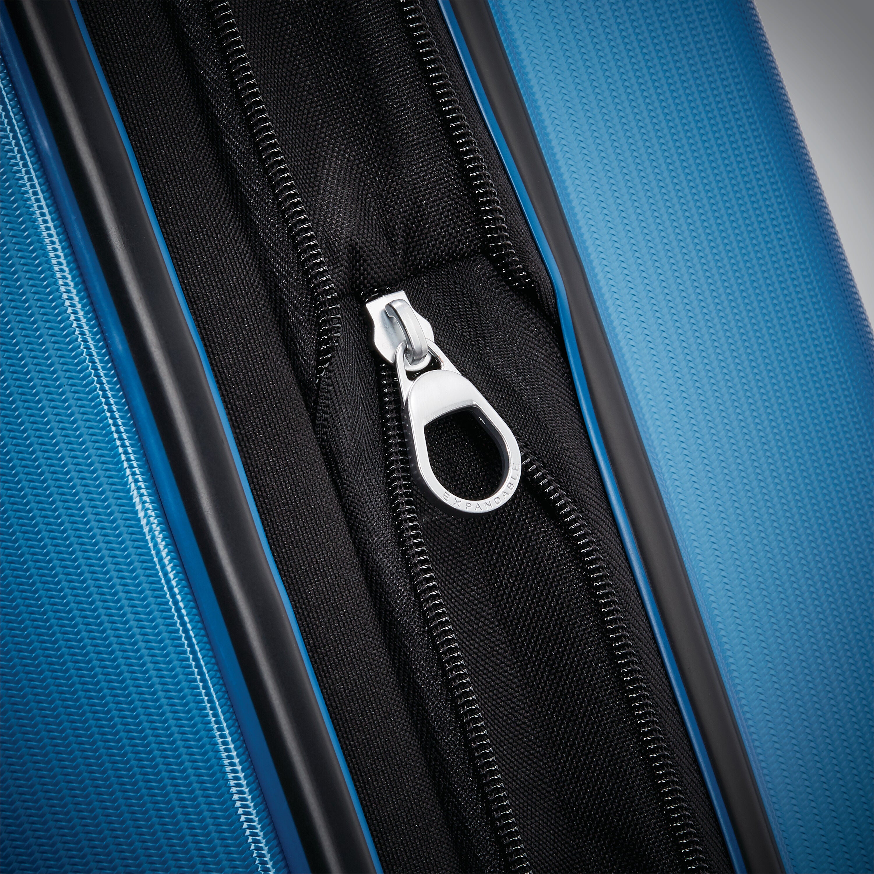 SAMSONITE WINFIELD 3 DLX 3-OSAINEN SETTIPAKETTI
