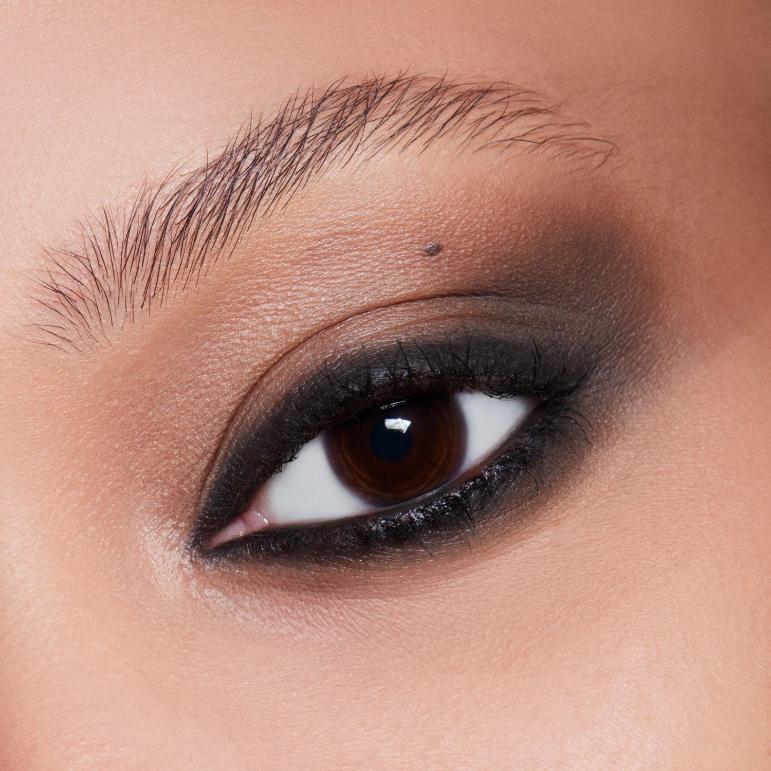Majhno senčilo za oči MAC Eyeshadow Perfect Shot - 1,5 g