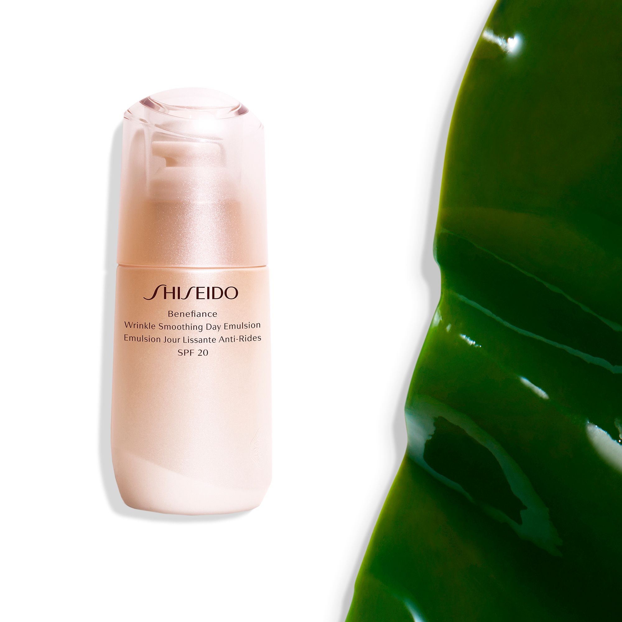 „Benefiance Wrinkle Smoothing Day Emulsion SPF20“ Prabangi priemonė nuo raukšlių ir senėjimo