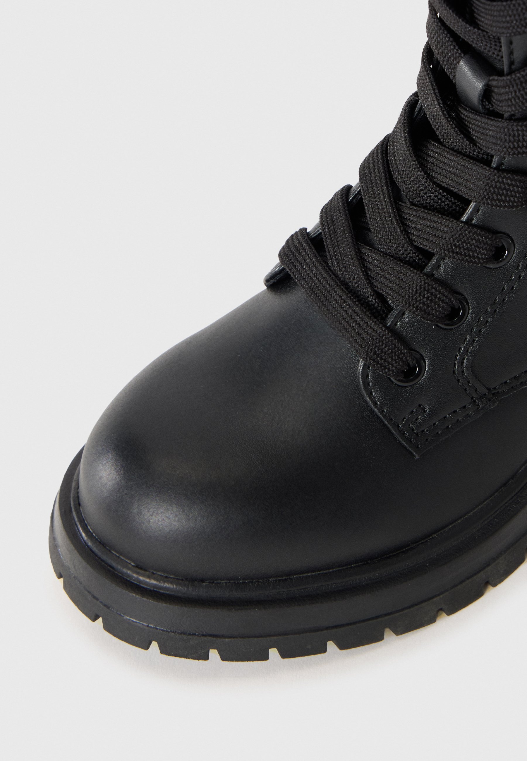 Tommy Hilfiger ASHLYN UNISEX - Enkellaarsjes met vetersluiting - zwart