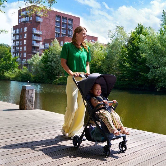 Bebeconfort Azur, poussette canne compacte, 0-3 ans (15 kg), pliage automatique à une main, panier spacieux, Mineral Graphite