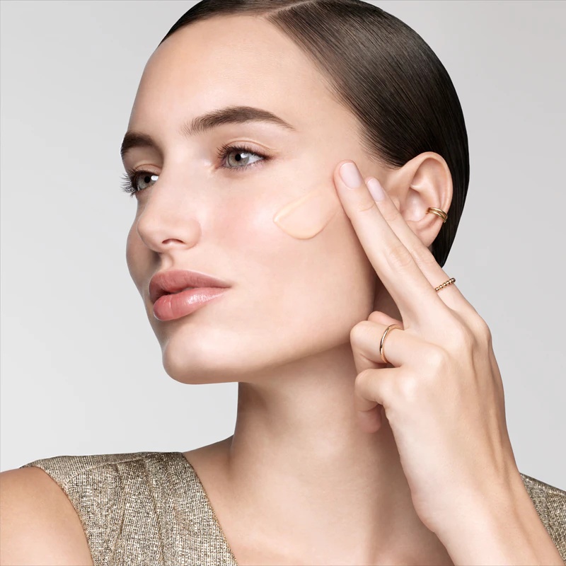Lancaster Golden Lift pretgrumbu serums