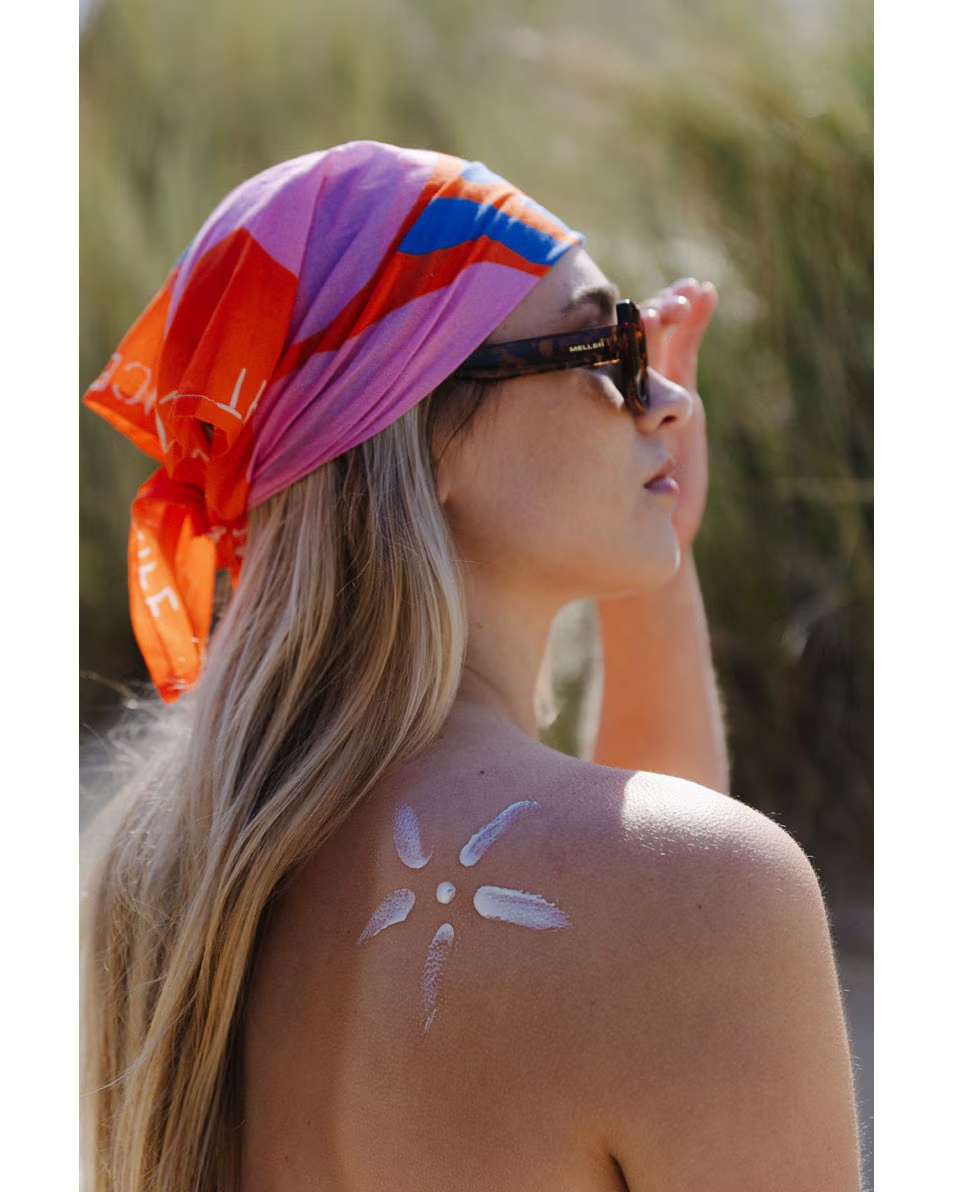 SELF Sunscreen SPF30 Apsauginis kremas nuo saulės kūnui ir veidui – greitai įsigeriantis