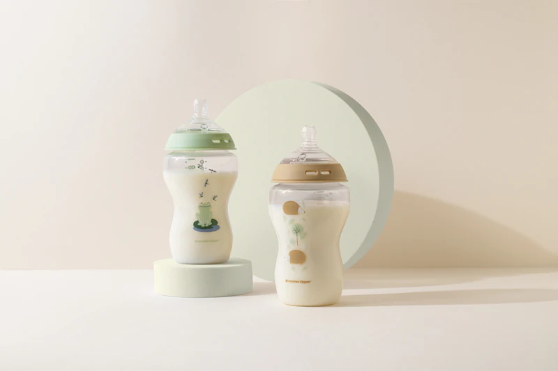 Mamadeira autoesterilizante anticólica Tommee Tippee Natural Start